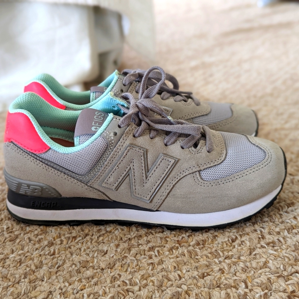 New Balance 574 Figs light grey/pink